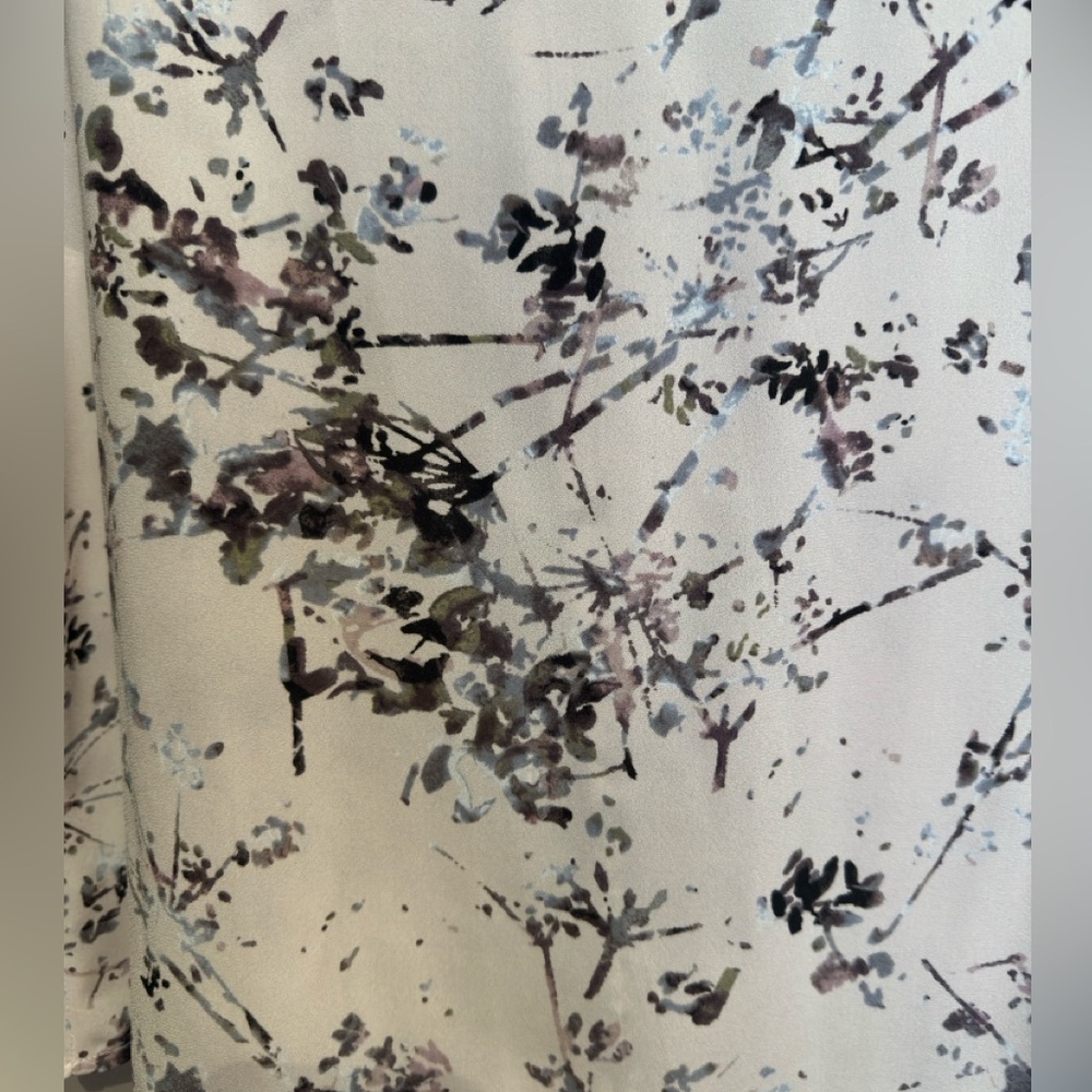 Bar III Floral Print Sleeveless Blouse - pale lavender and Plum - Picture 2 of 4